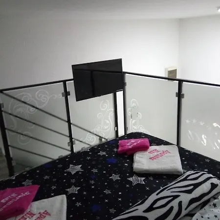 Nina Apartment *