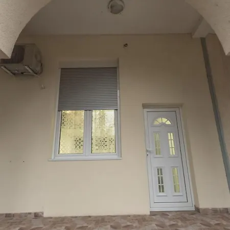 Nina Apartment
